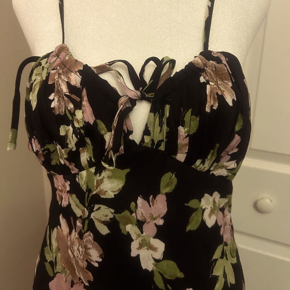 OOTDFash maxi floral dress, never worn